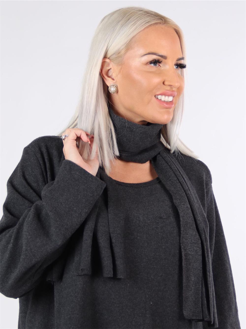 Silly - Sort blødt tørklæde med frynser